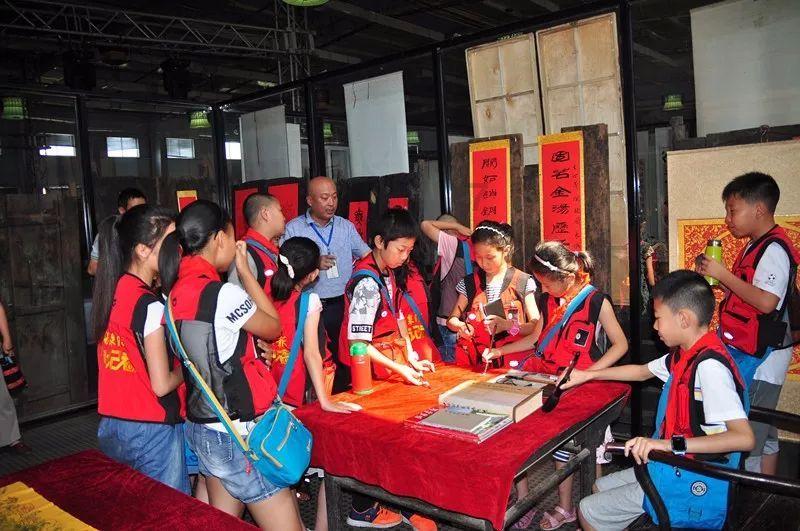 如何区分铲车带的冲击压路机是新机还是二手冲击压路机翻新