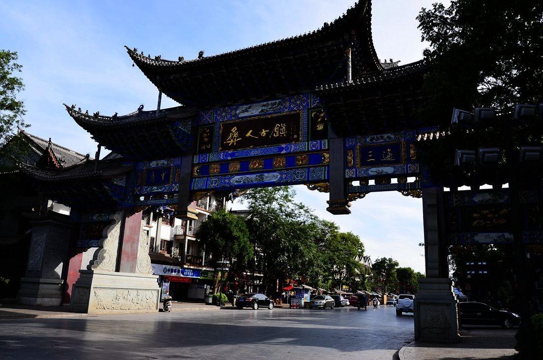 迈巴赫S480 4MATIC惊艳到店，奢华极限在哪里？